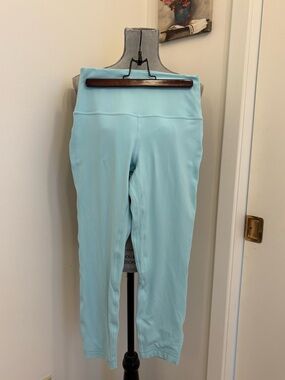Lululemon Align High-Rise Pant 23"
Cyan Blue
